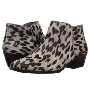 SAM EDELMAN snow leopard ankle booties spotted gray boot women's size 6